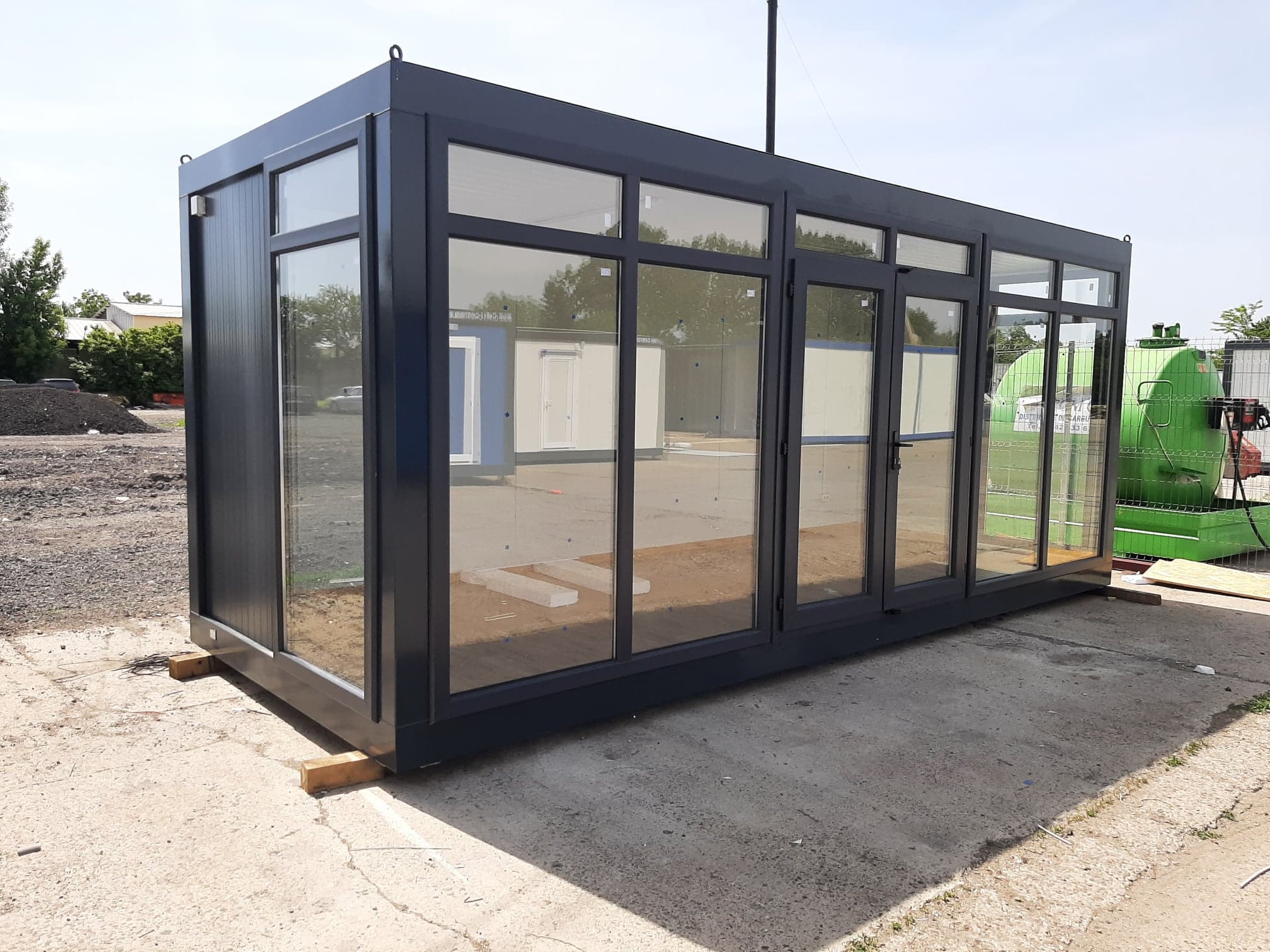 Container showroom 6x2,4x2,55