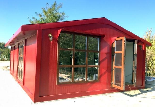 Ansamblu din module containere